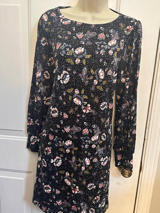 LOFT Dresses & Skirts - LOFT Black Long-Sleeve Floral Shift Dress with Pink & Olive Accents